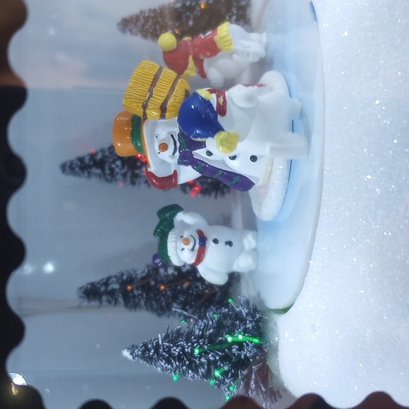 Mr. Christmas Magic Scene Ornaments - Picture 5 of 11